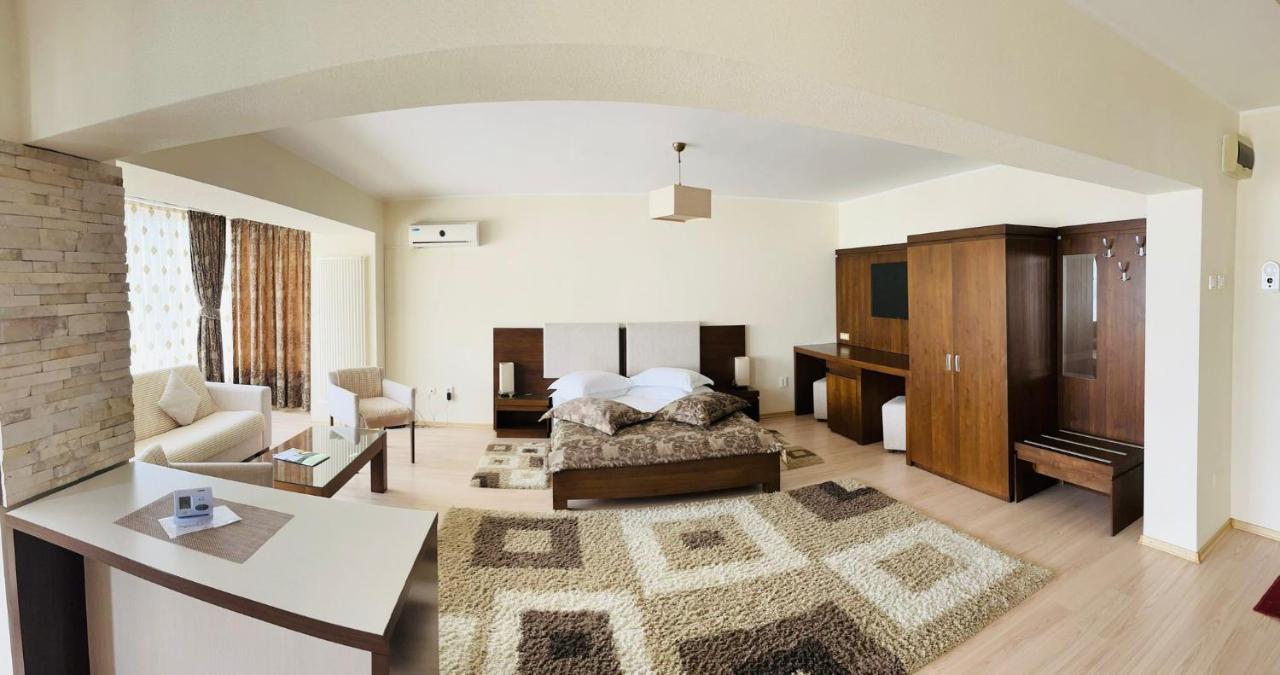 Hotel Royale Galaţi Dış mekan fotoğraf