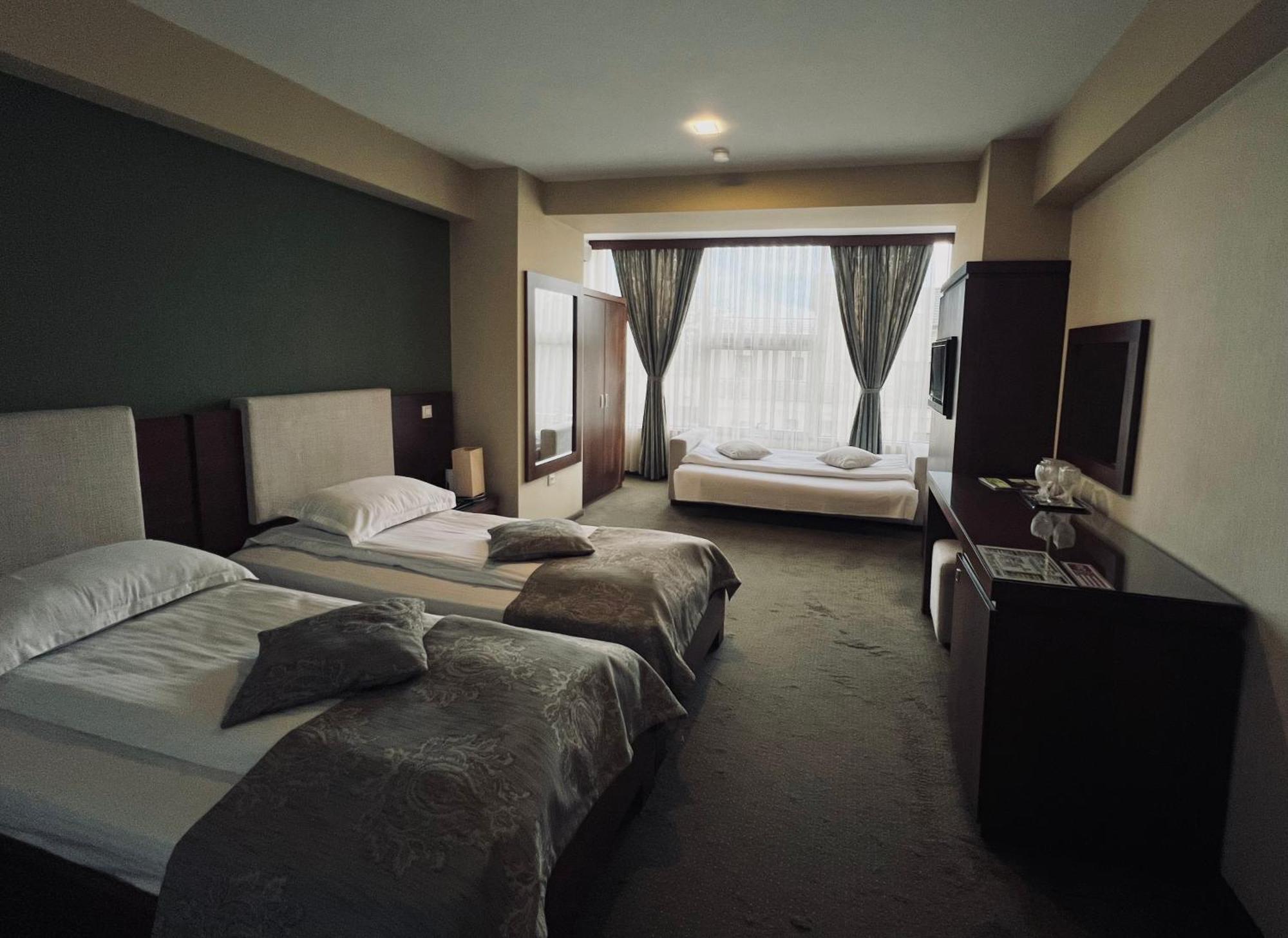 Hotel Royale Galaţi Dış mekan fotoğraf