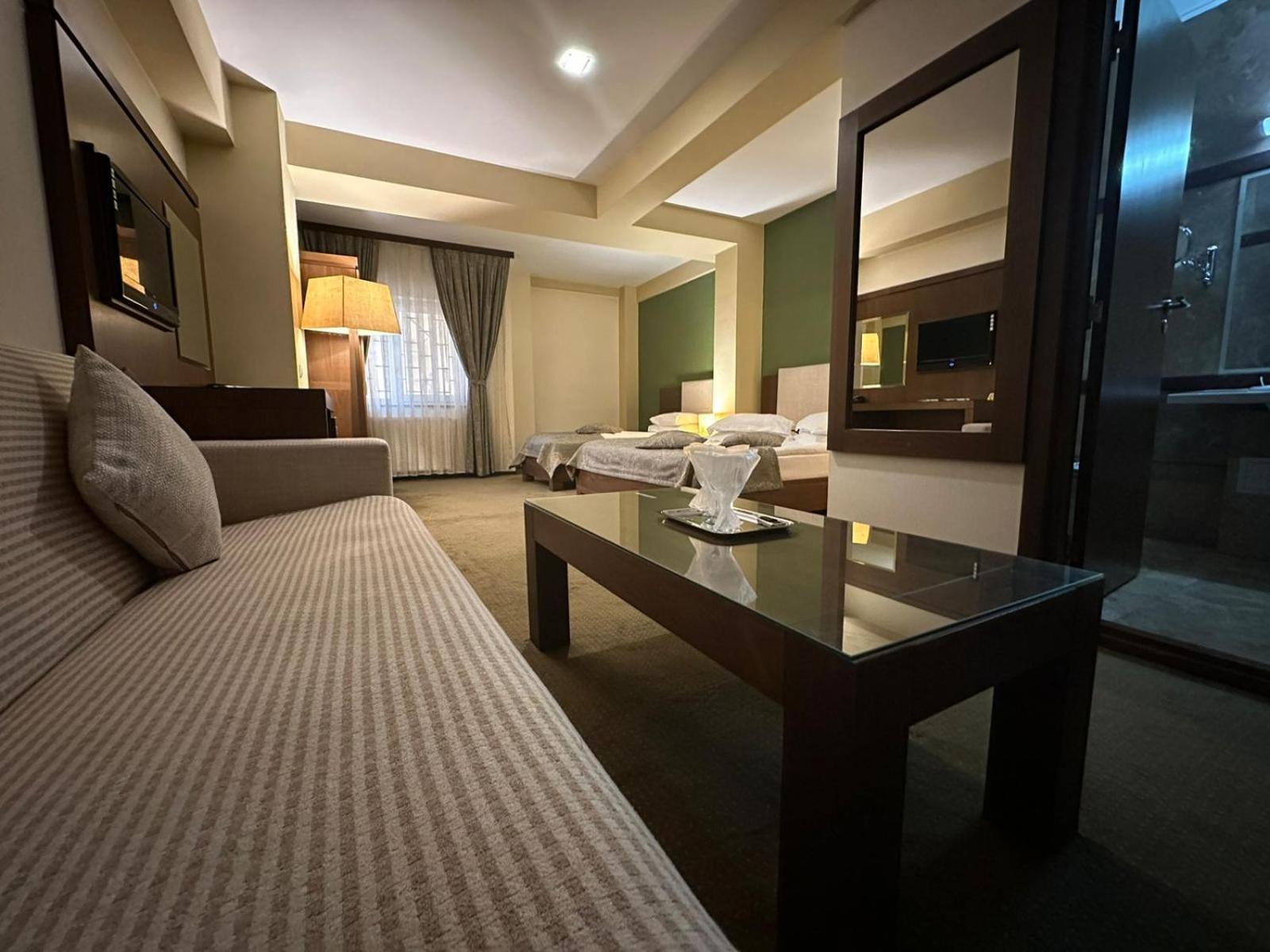 Hotel Royale Galaţi Dış mekan fotoğraf
