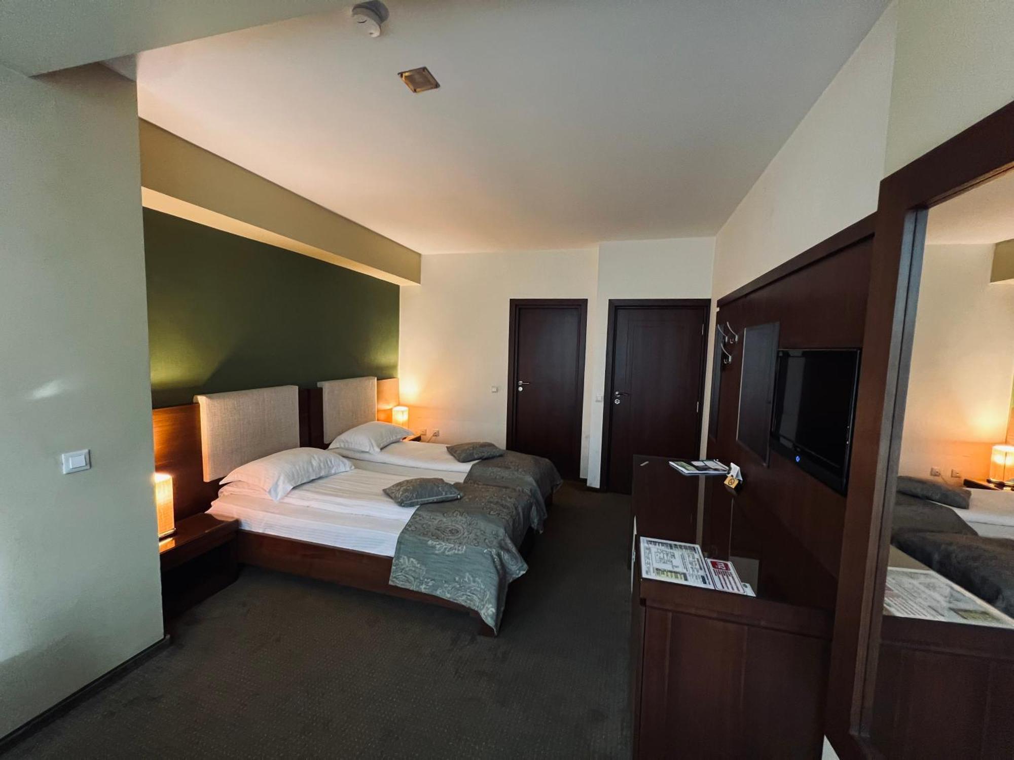 Hotel Royale Galaţi Dış mekan fotoğraf