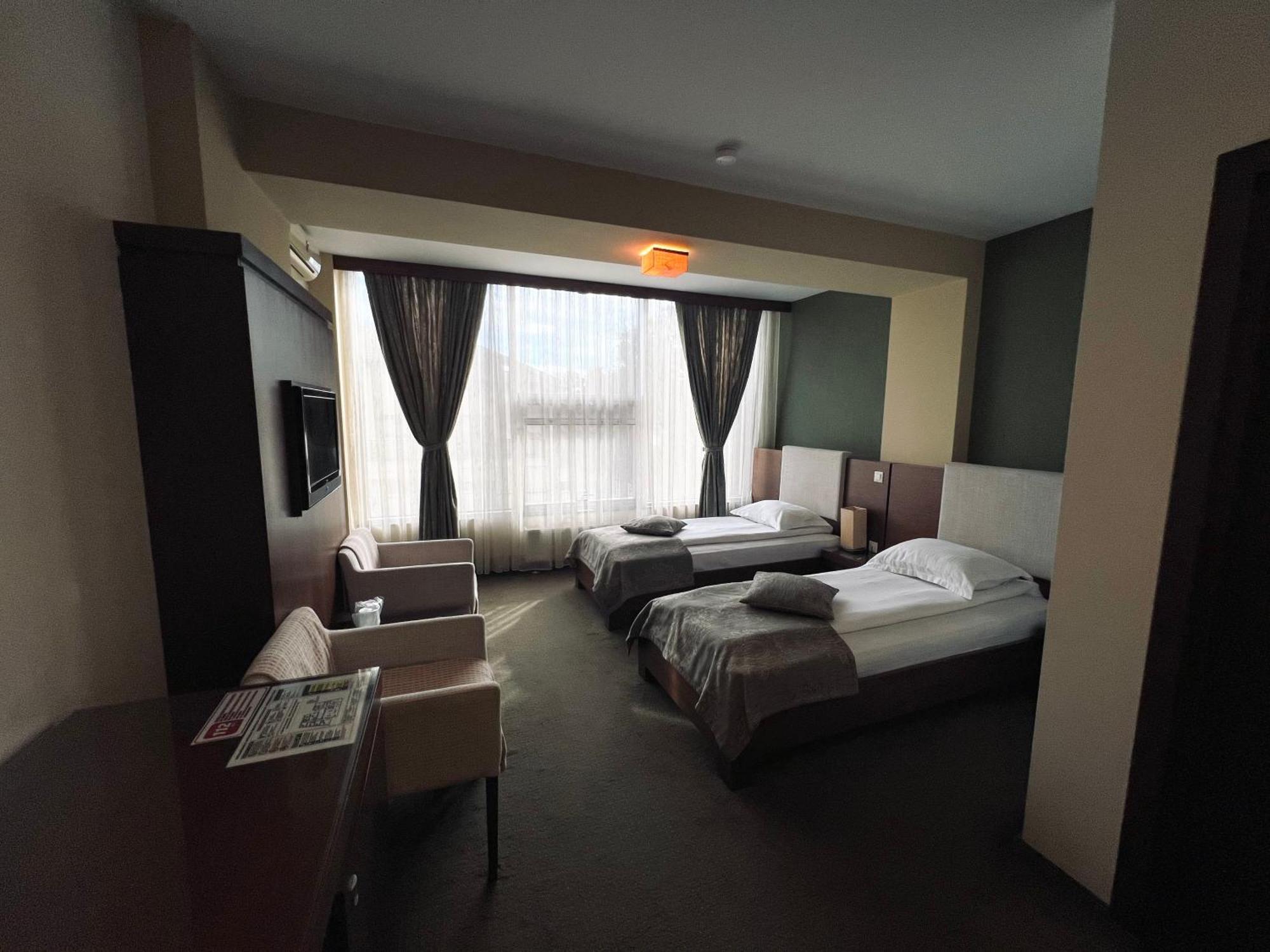 Hotel Royale Galaţi Dış mekan fotoğraf