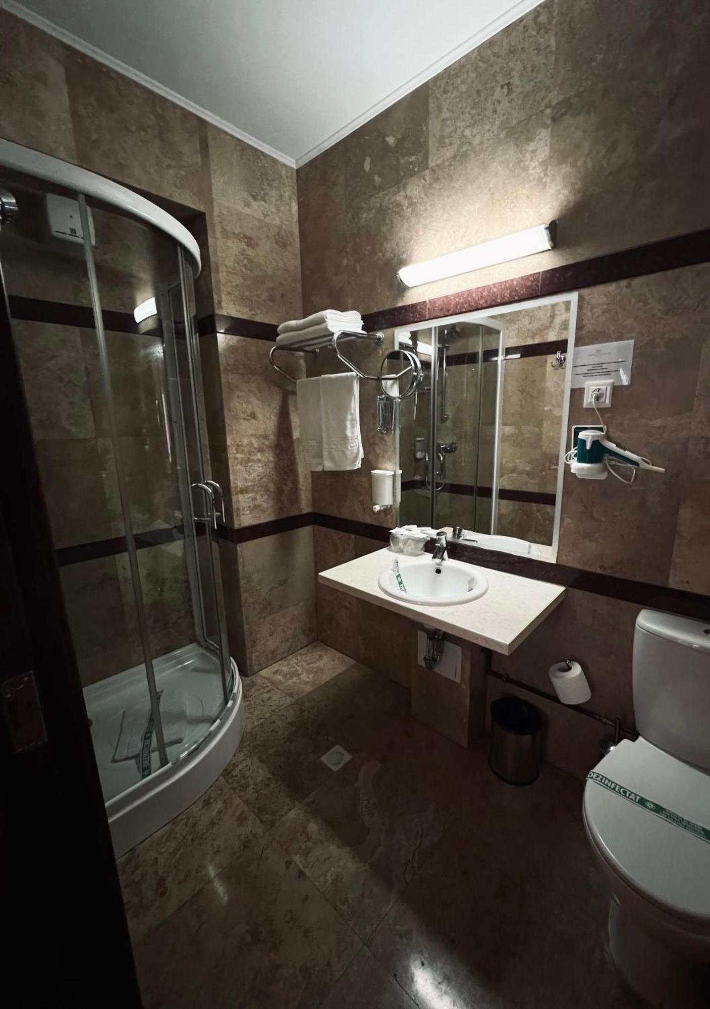 Hotel Royale Galaţi Dış mekan fotoğraf