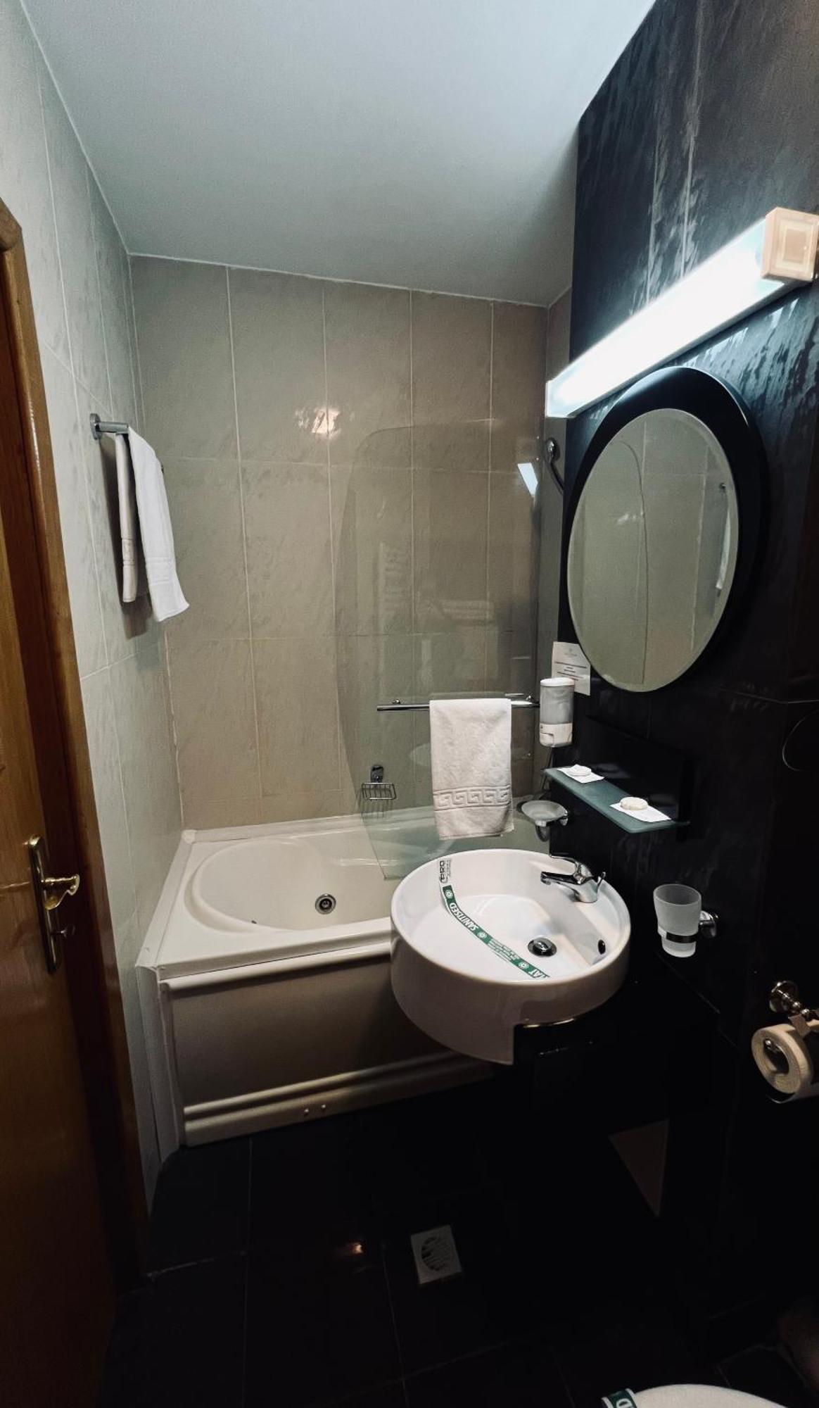 Hotel Royale Galaţi Dış mekan fotoğraf