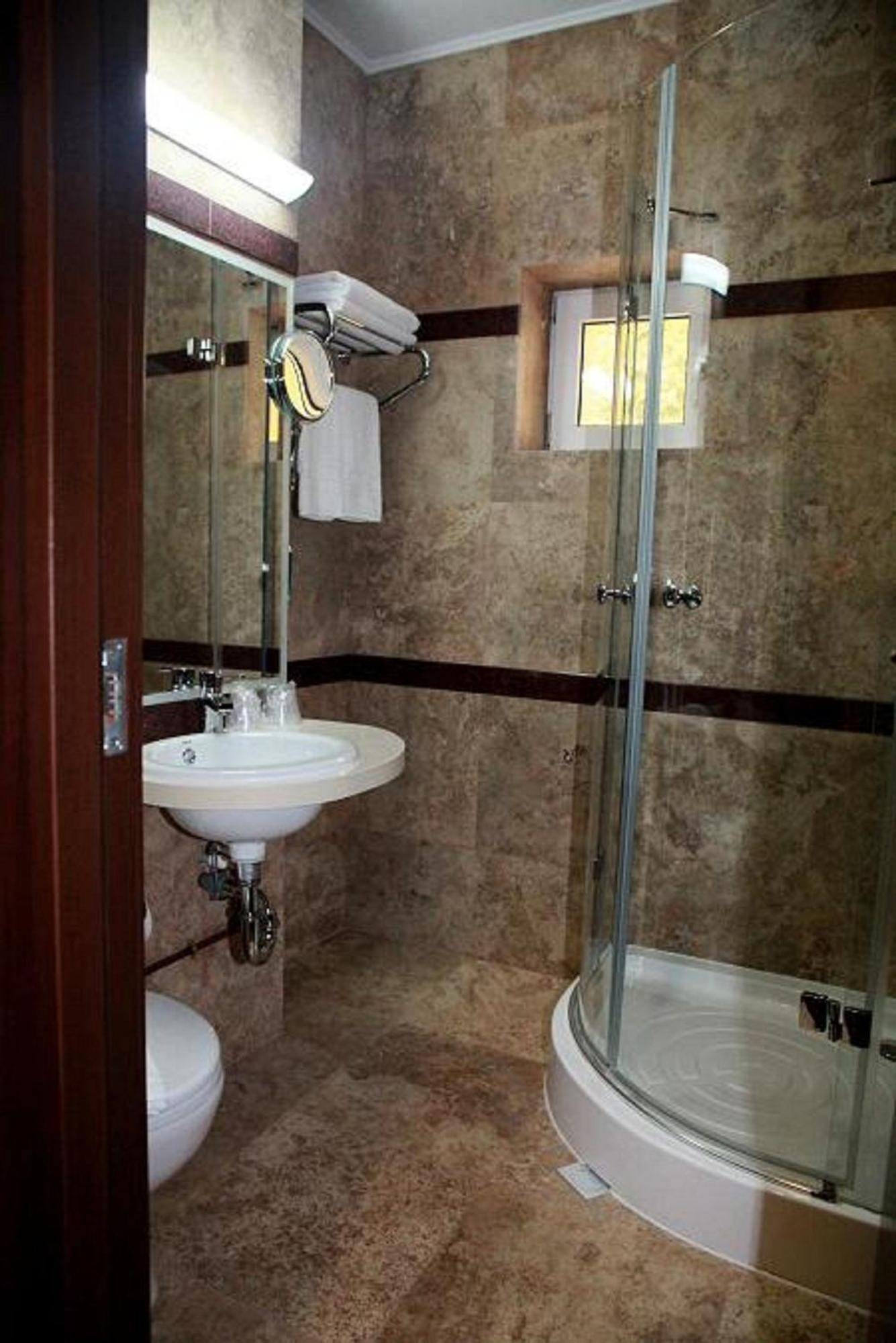 Hotel Royale Galaţi Oda fotoğraf