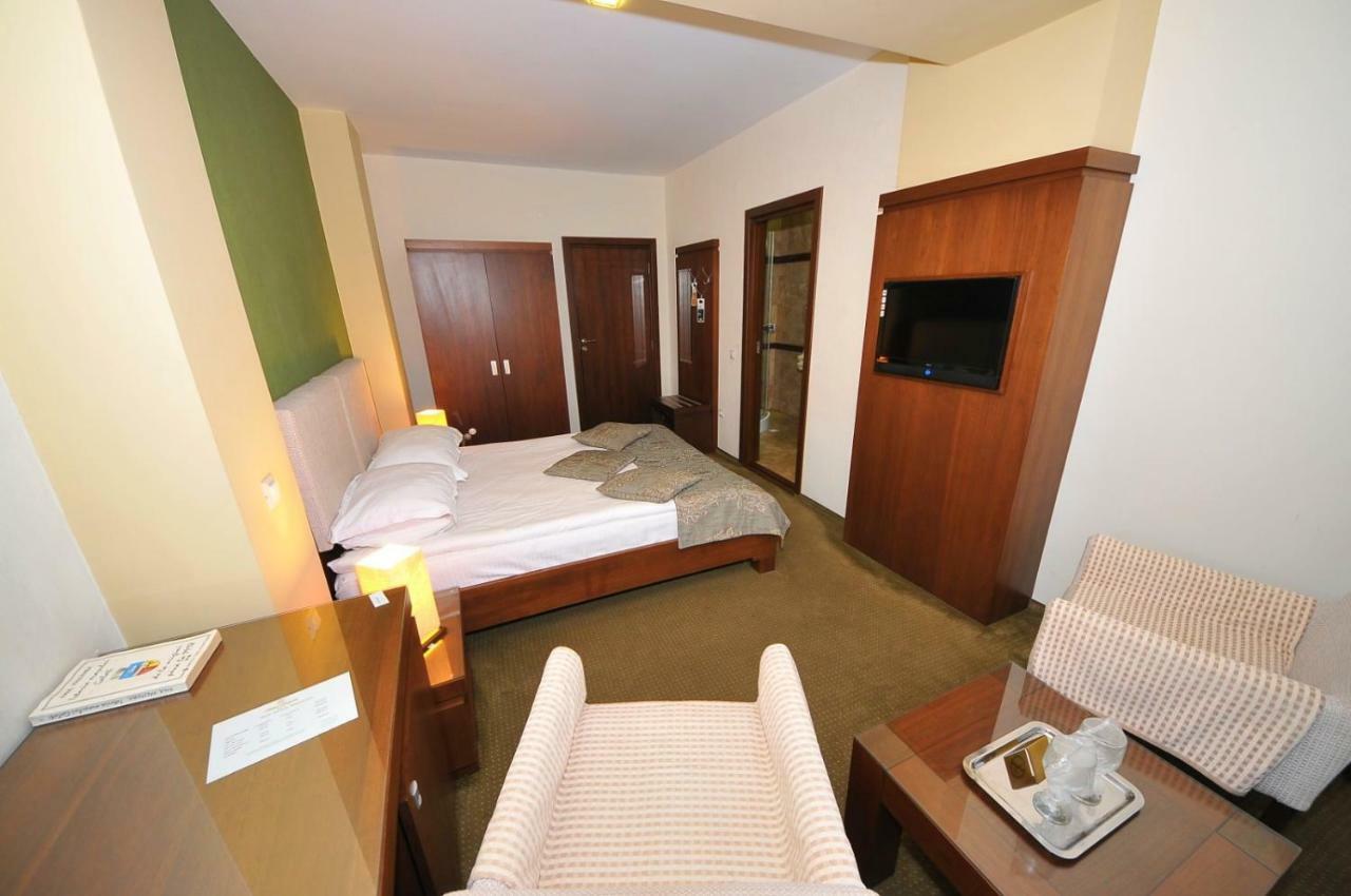 Hotel Royale Galaţi Dış mekan fotoğraf