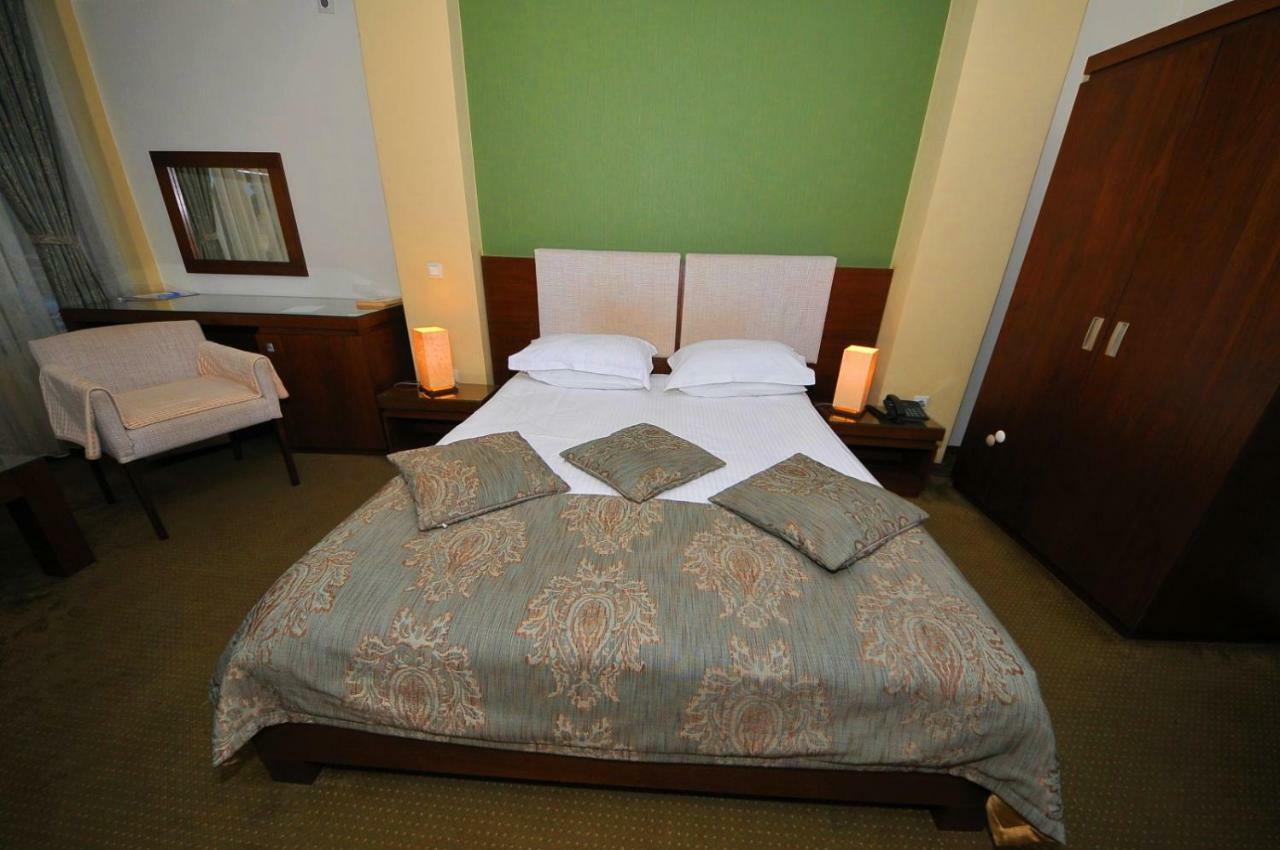 Hotel Royale Galaţi Dış mekan fotoğraf