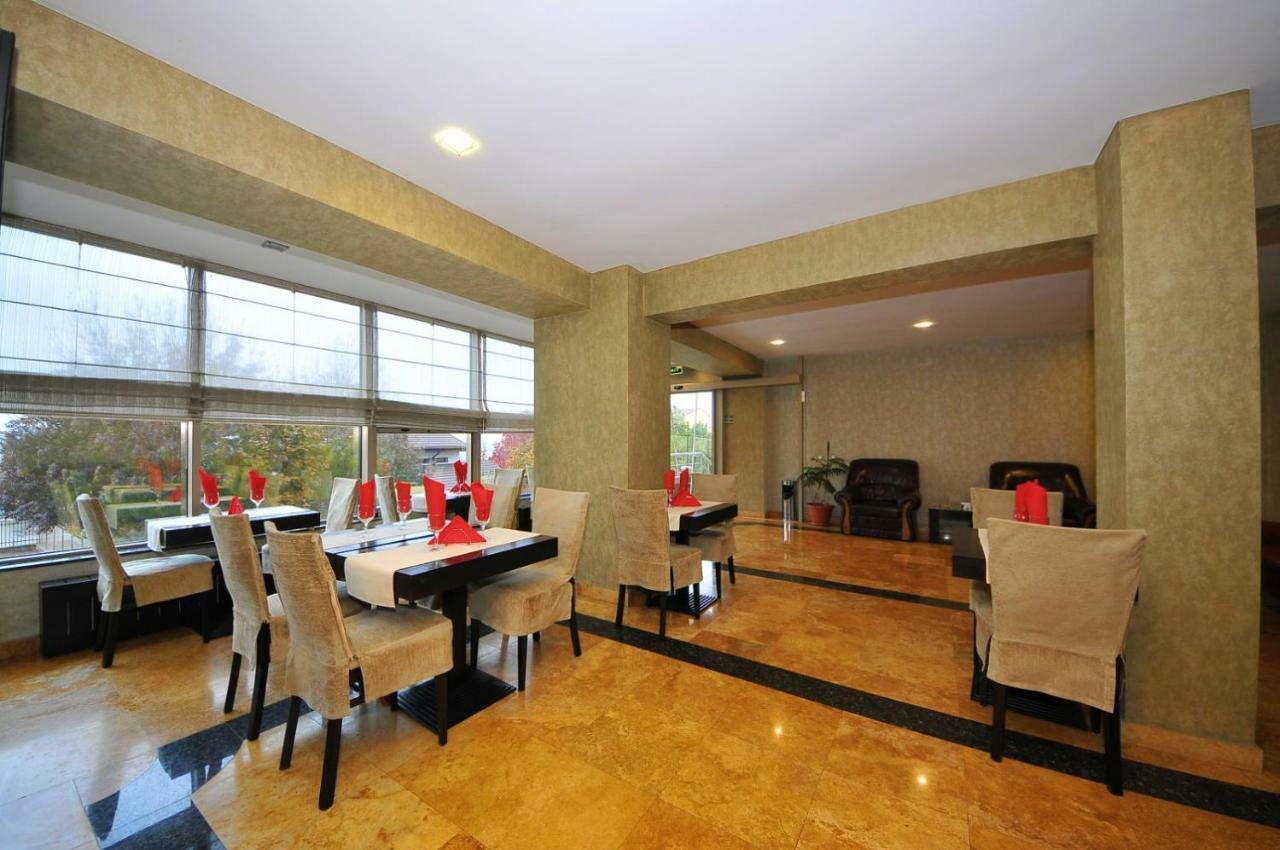 Hotel Royale Galaţi Dış mekan fotoğraf